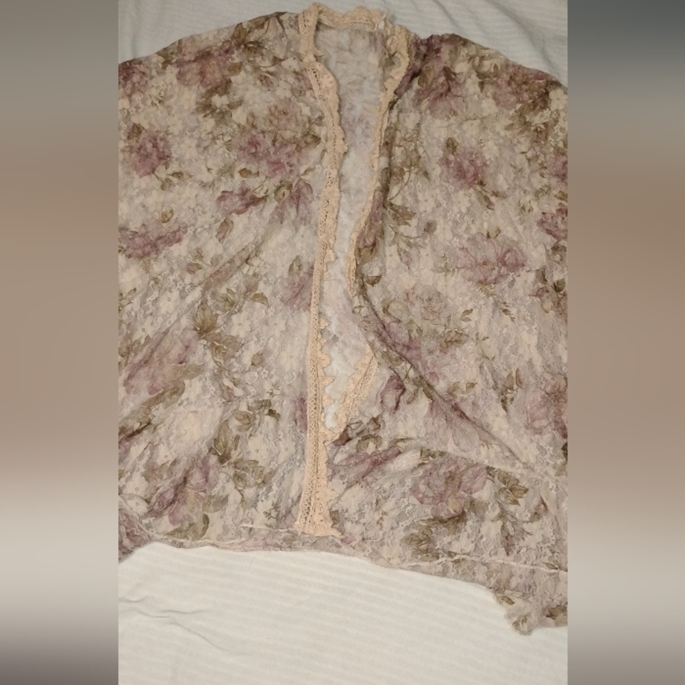 Floral Lace Cardigan with Pink and Beige Hues
